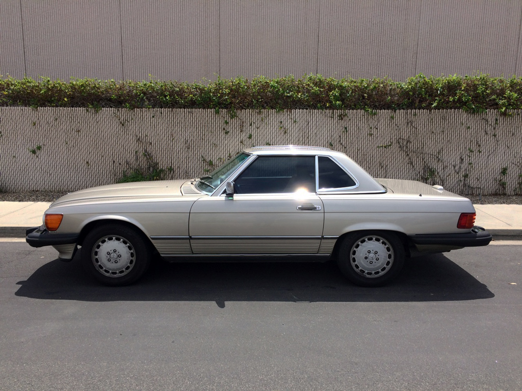 1989 Mercedes 560SL SOLD