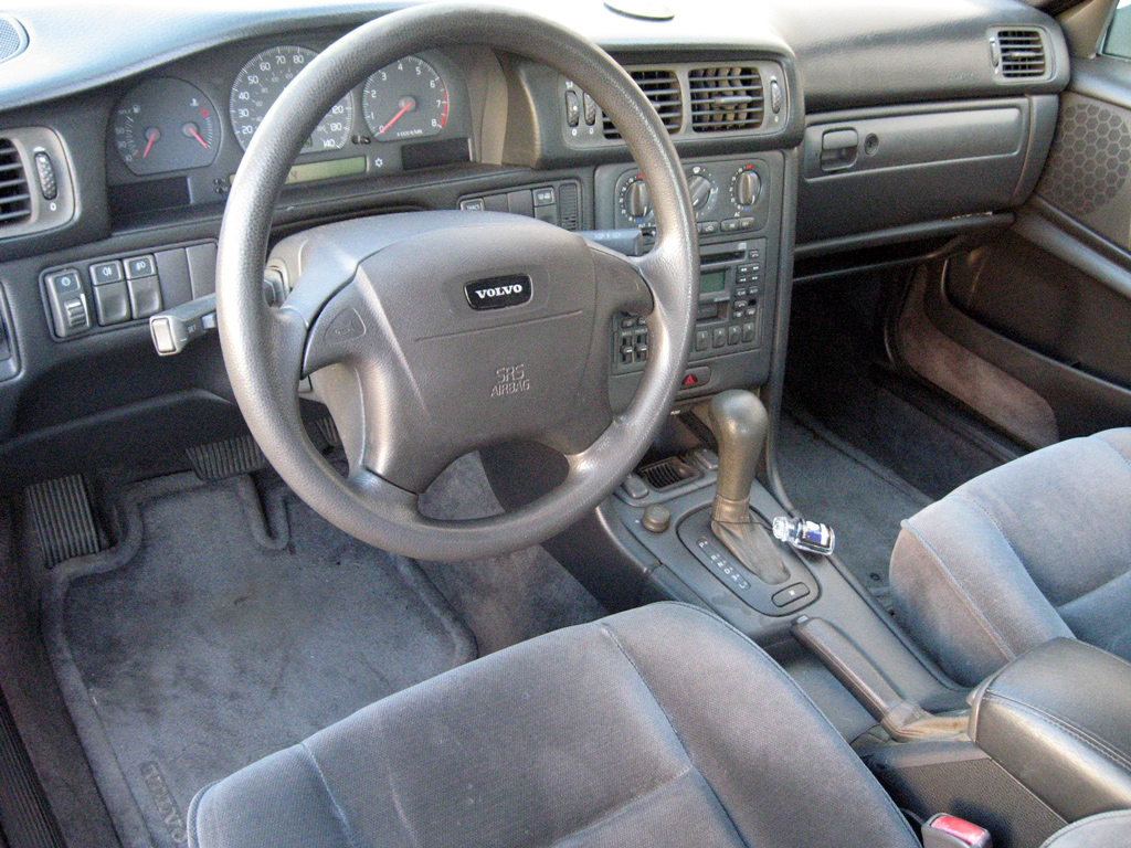 1999 Volvo S70 T5 - SOLD