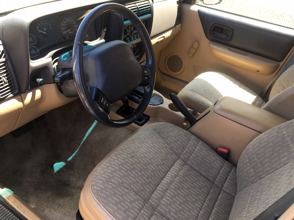 2000 Jeep Cherokee