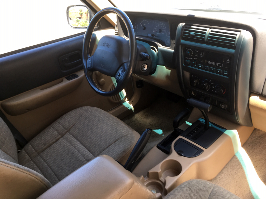 2000 Jeep Cherokee