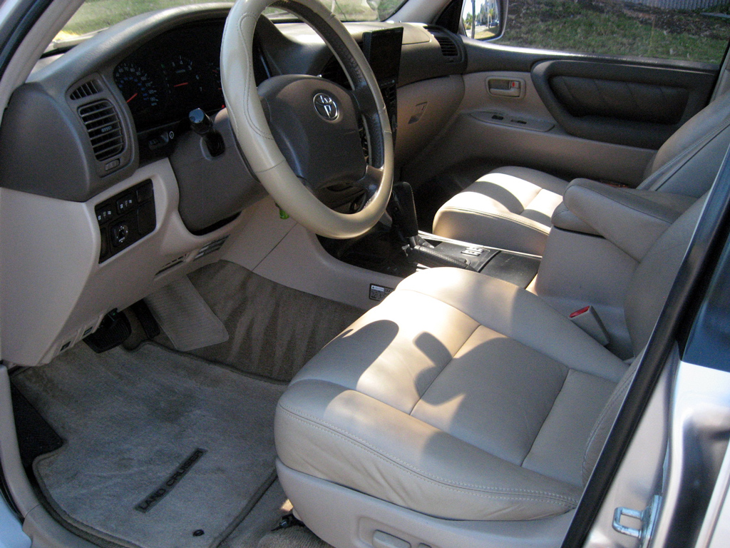 2001 Toyota Land Cruiser SOLD