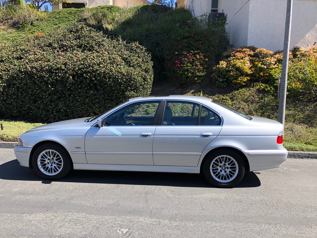 2002 BMW 530i