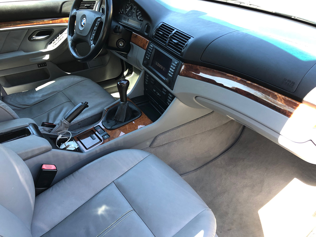 2002 BMW 530i