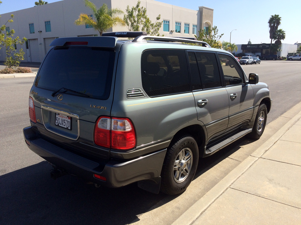 2002 Lexus LX470-SOLD