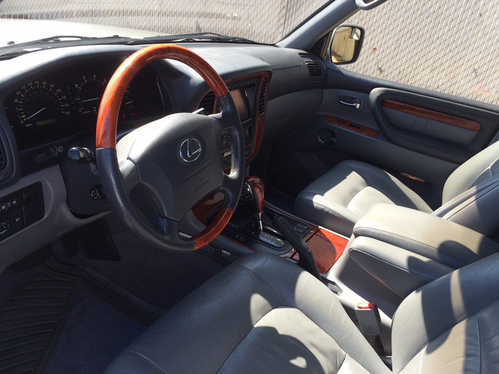 2002 Lexus LX470-SOLD