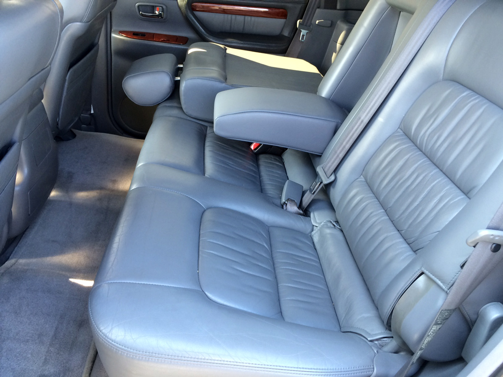 2002 Lexus LX470-SOLD