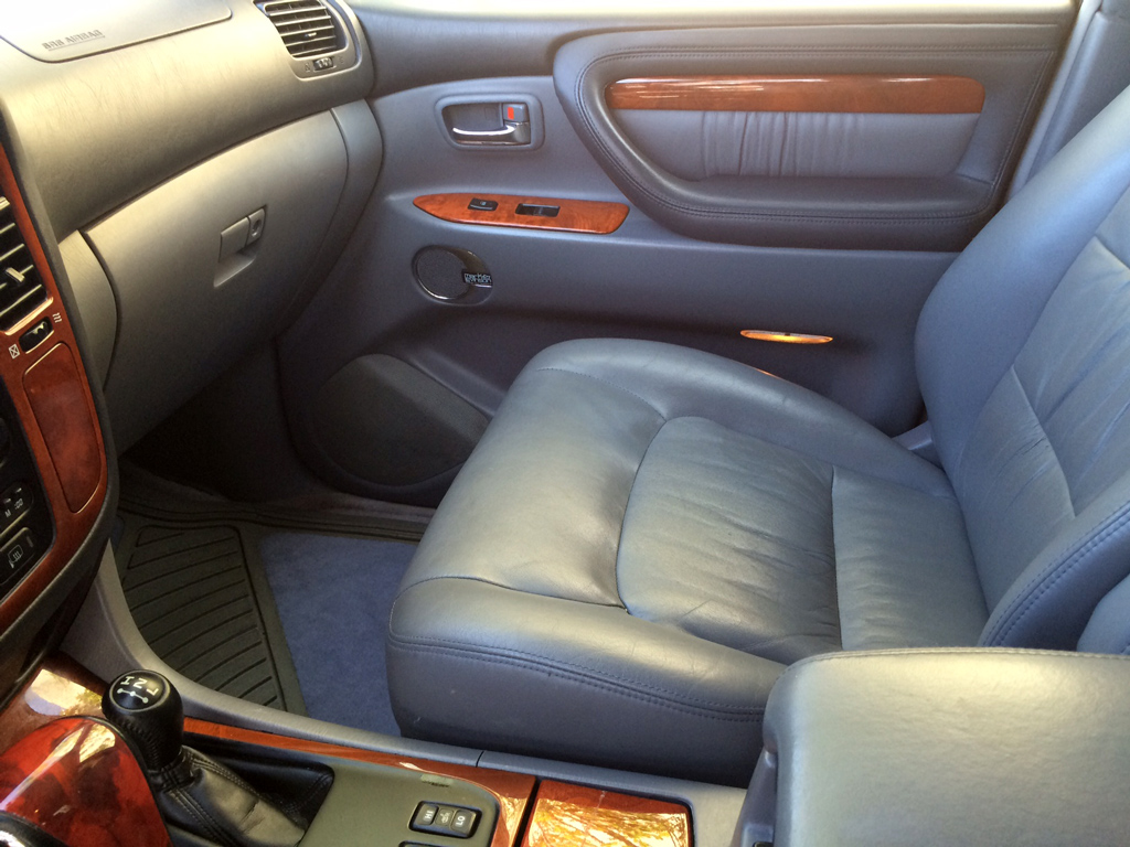 2002 Lexus LX470-SOLD