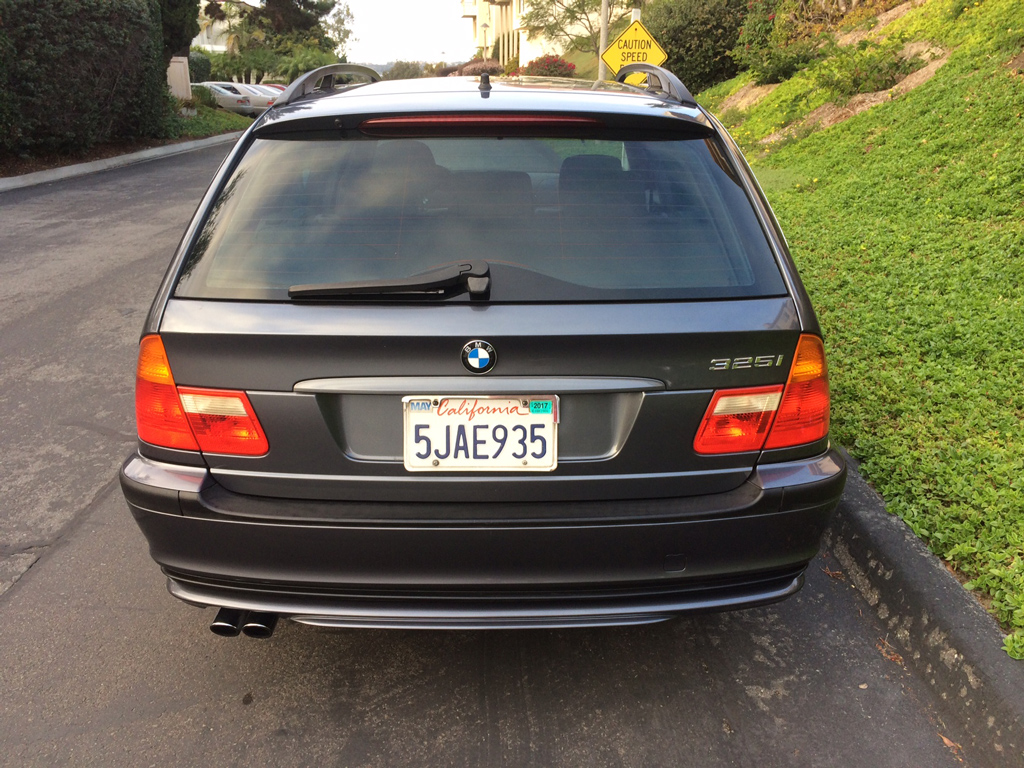2003 BMW 325i Sedan - SOLD