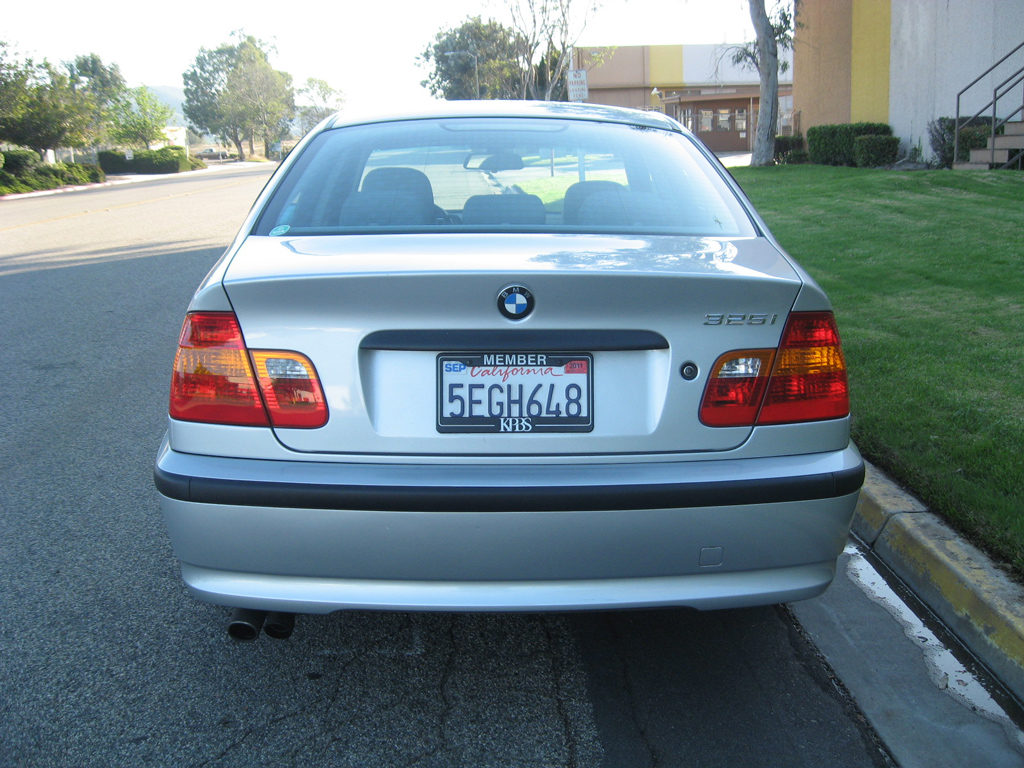 2003 BMW 325i Sedan - SOLD