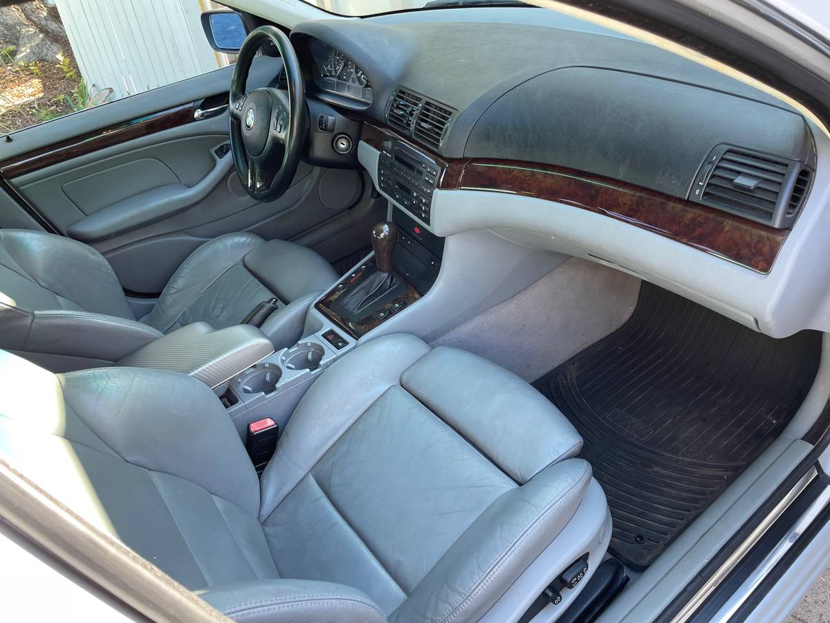 2004 BMW 325i Wagon-SOLD