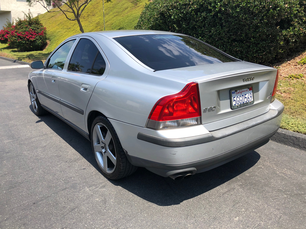 2004 Volvo S60R-SOLD