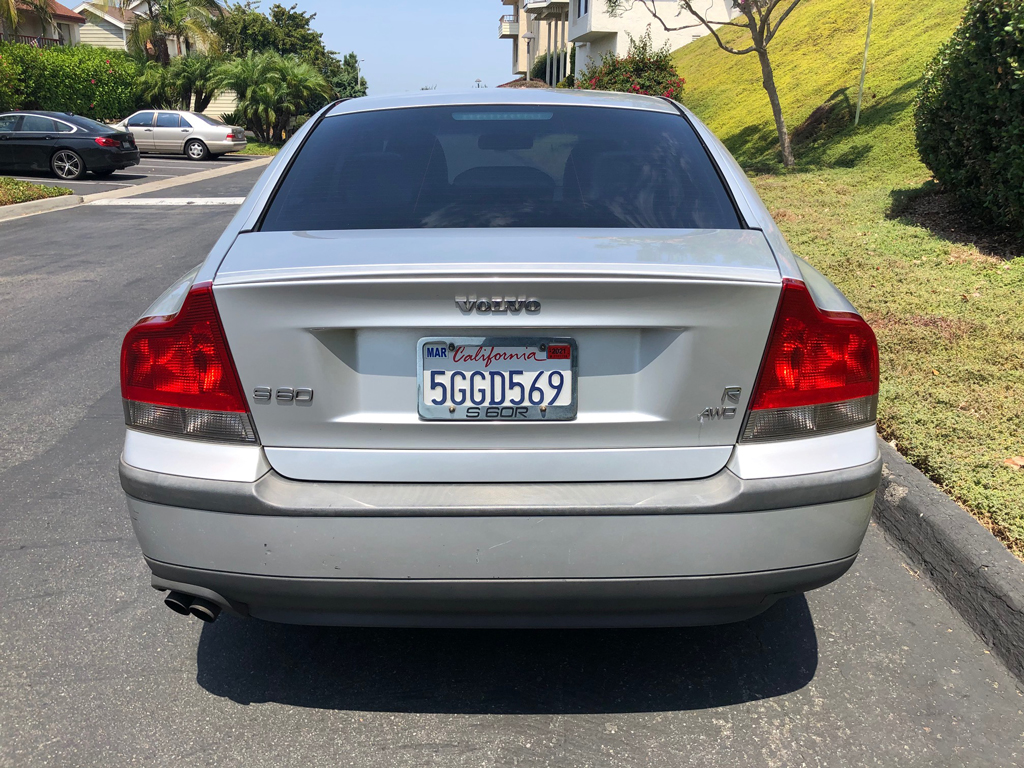 2004 Volvo S60R-SOLD