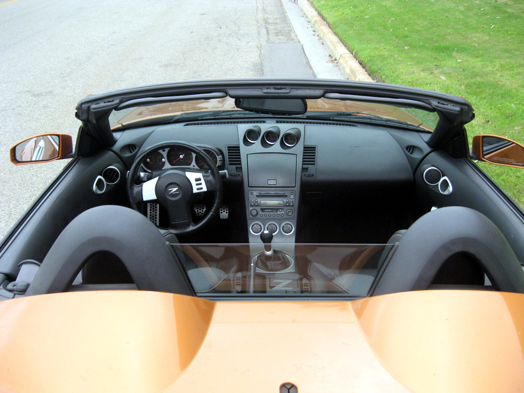 2004 Nissan 350Z Touring Roadster