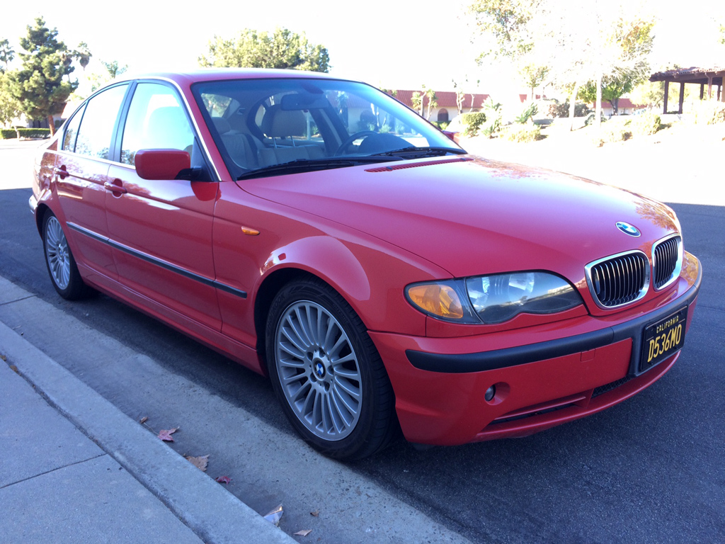 2004 BMW 330i Sedan