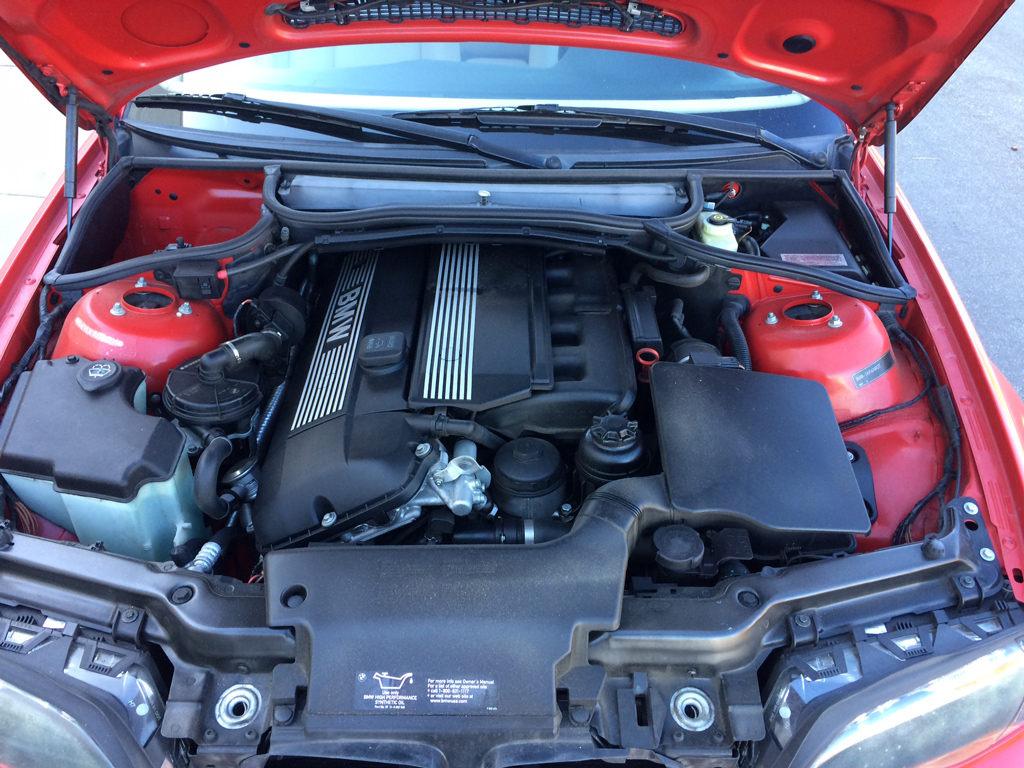 2004 BMW 330i Sedan