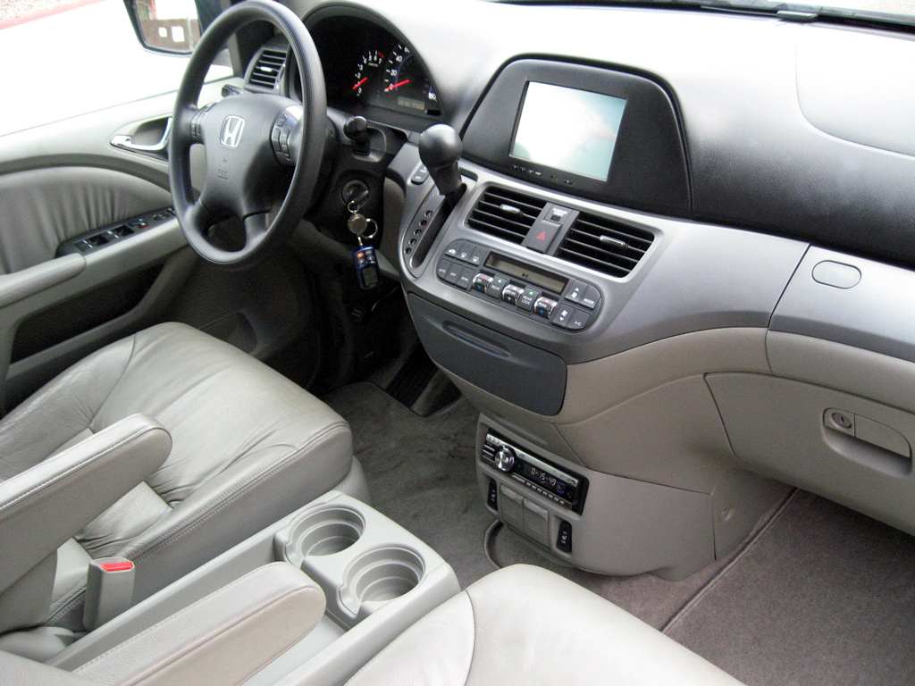 2005 Honda Odyssey EX-L - SOLD