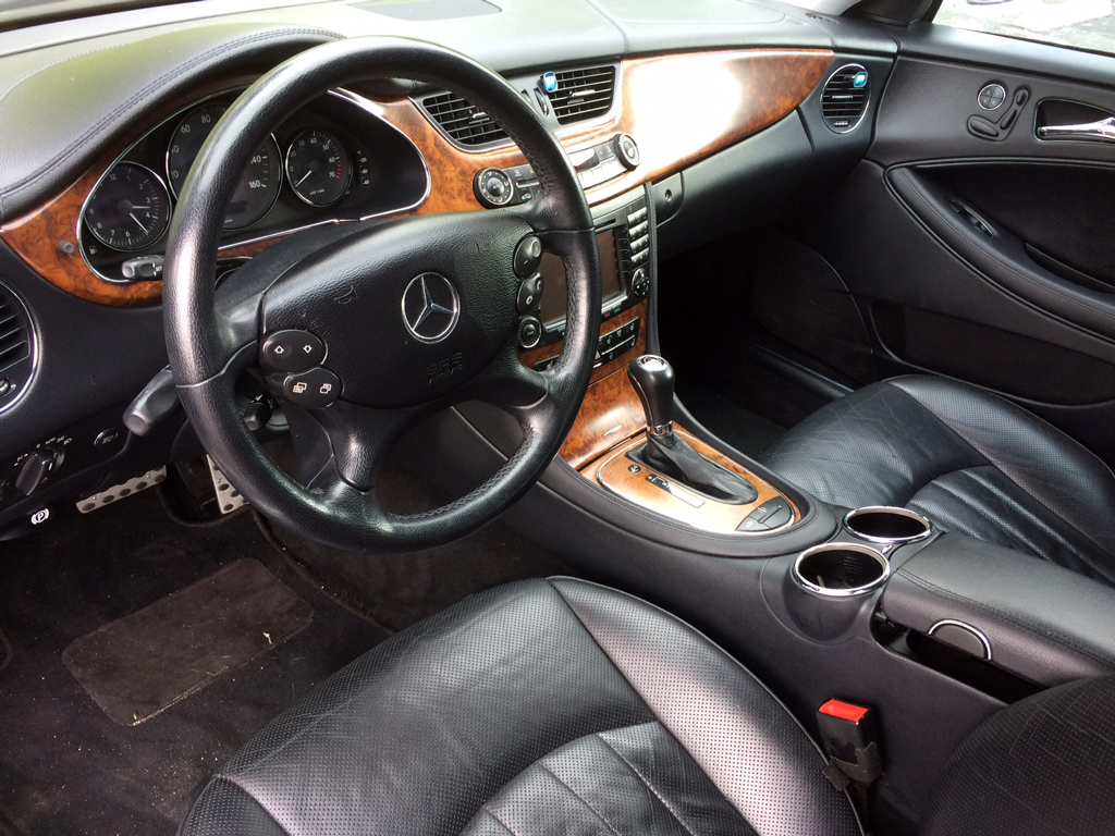 2006 Mercedes CLS500-SOLD
