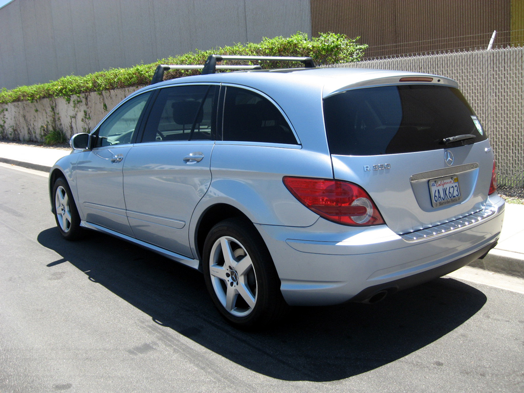2006 Mercedes R350-SOLD