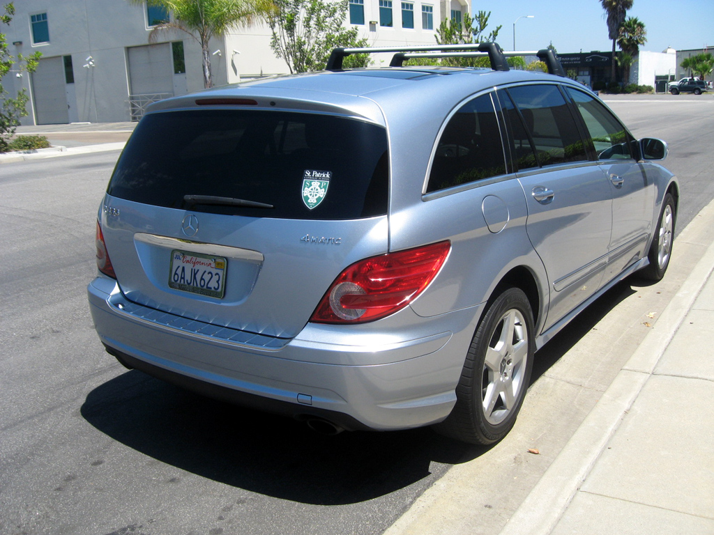 2006 Mercedes R350-SOLD