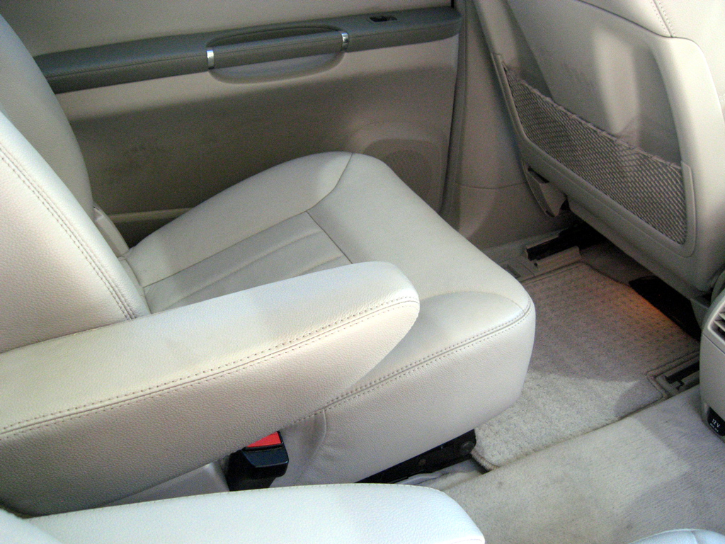 2006 Mercedes R350-SOLD