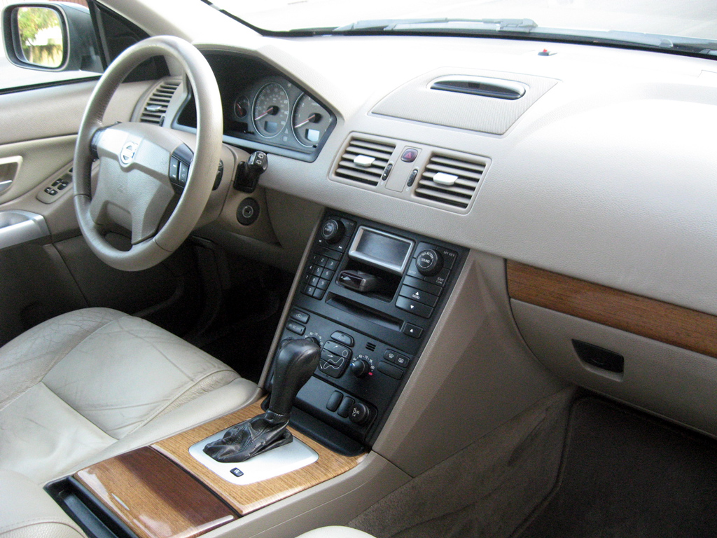 2006 Volvo XC90 - SOLD