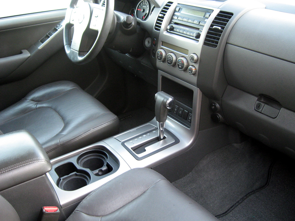 2007 Nissan Pathfinder SE - SOLD