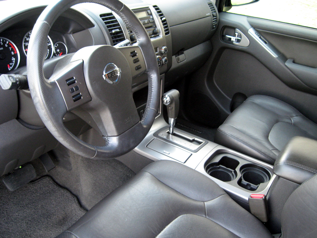 2007 Nissan Pathfinder SE - SOLD