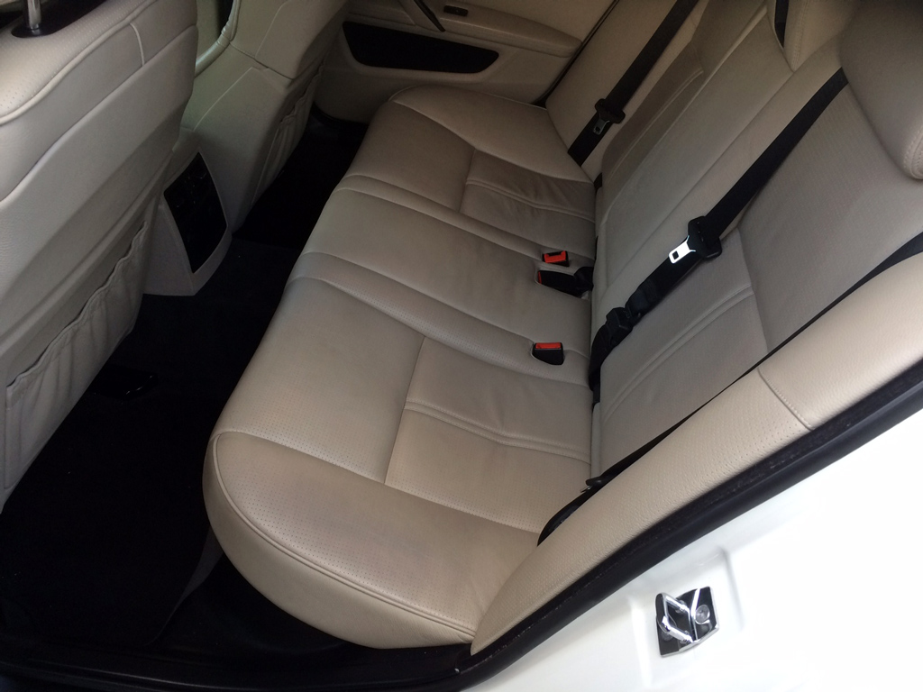 2009 BMW M5 Sedan