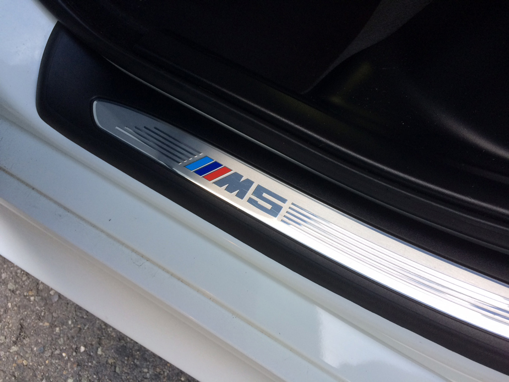 2009 BMW M5 Sedan