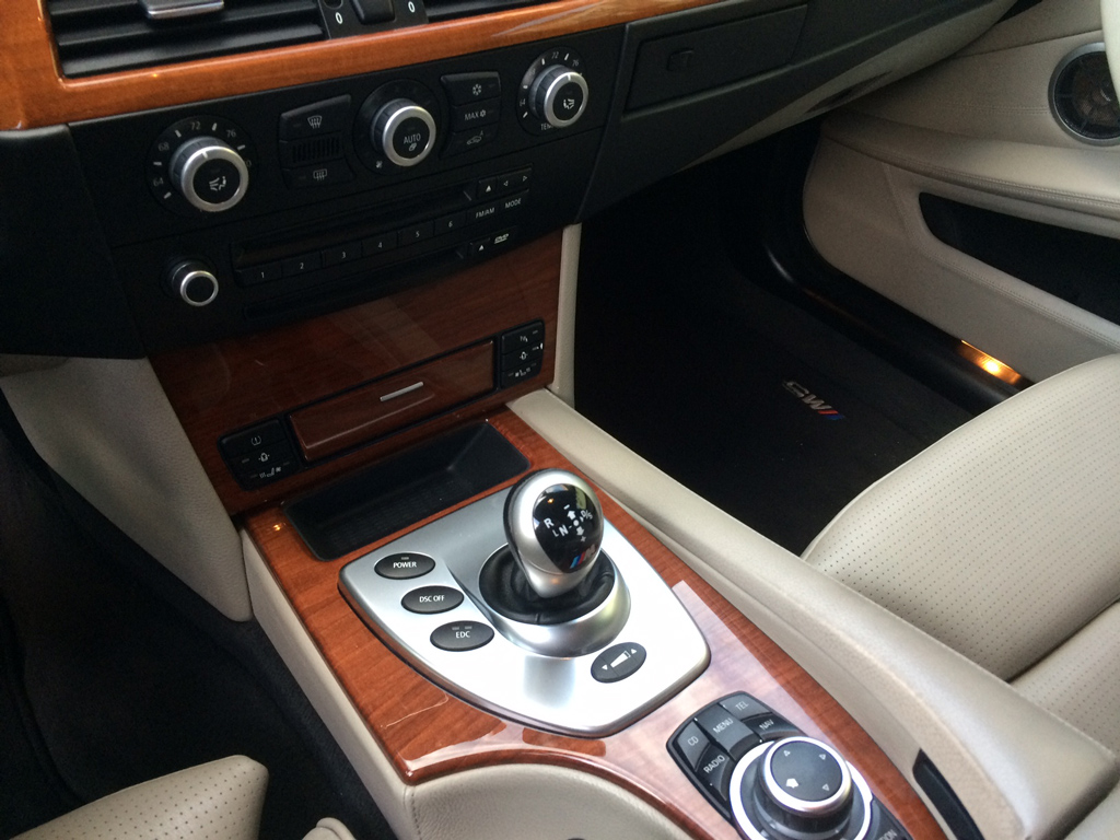 2009 BMW M5 Sedan