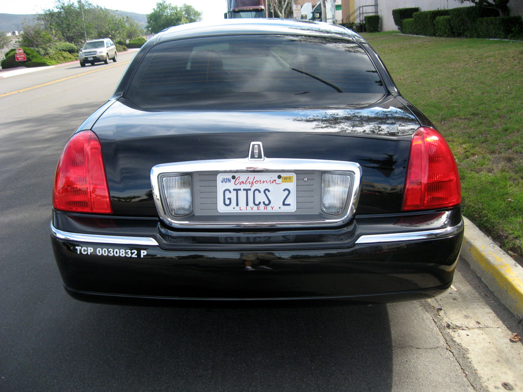 2009 Lincoln Town Car L - SOLD