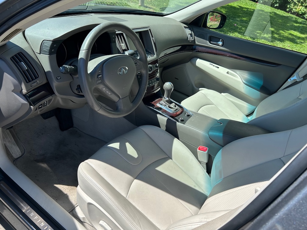 2011 Infiniti G37 SOLD - Click Image to Close