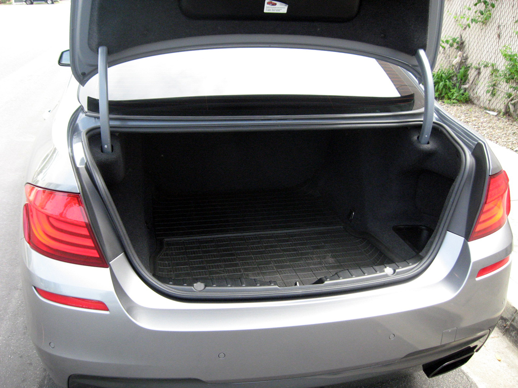 2011 BMW 550i M-Sport Dinan S2