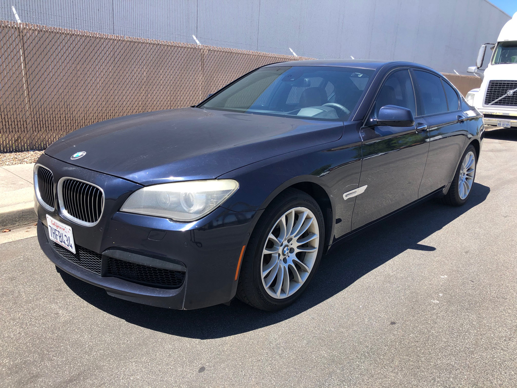 2012 BMW 750i M-Sport