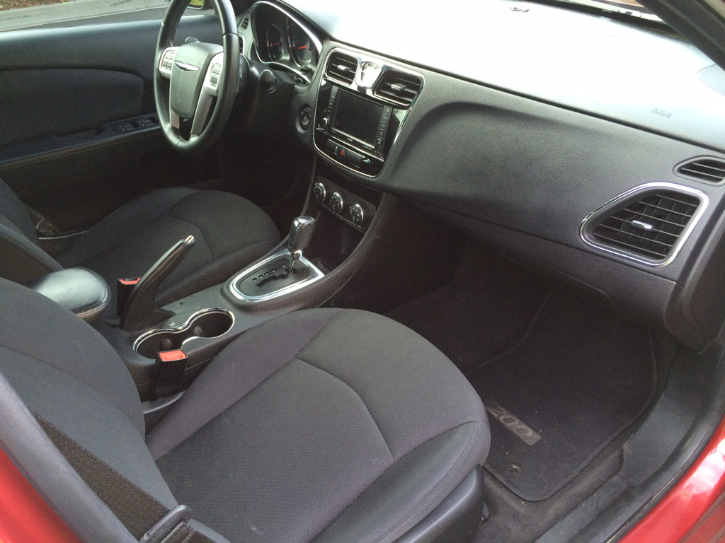2012 Chrysler 200 S