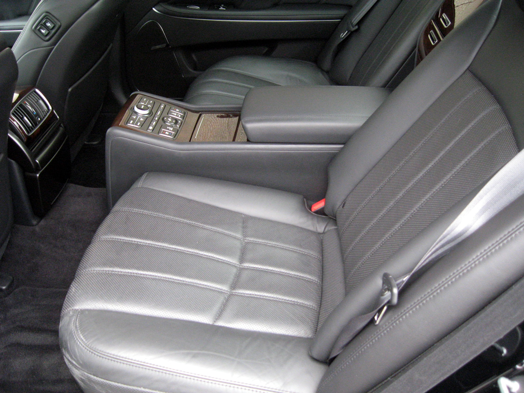 2012 Hyundai Equus - SOLD