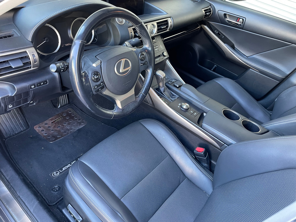 2016 Lexus IS200t-SOLD