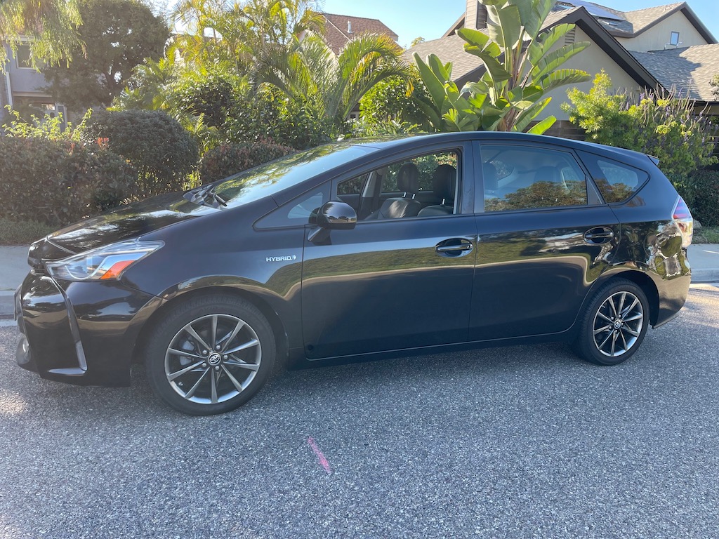 2017 Toyota Prius V-SOLD