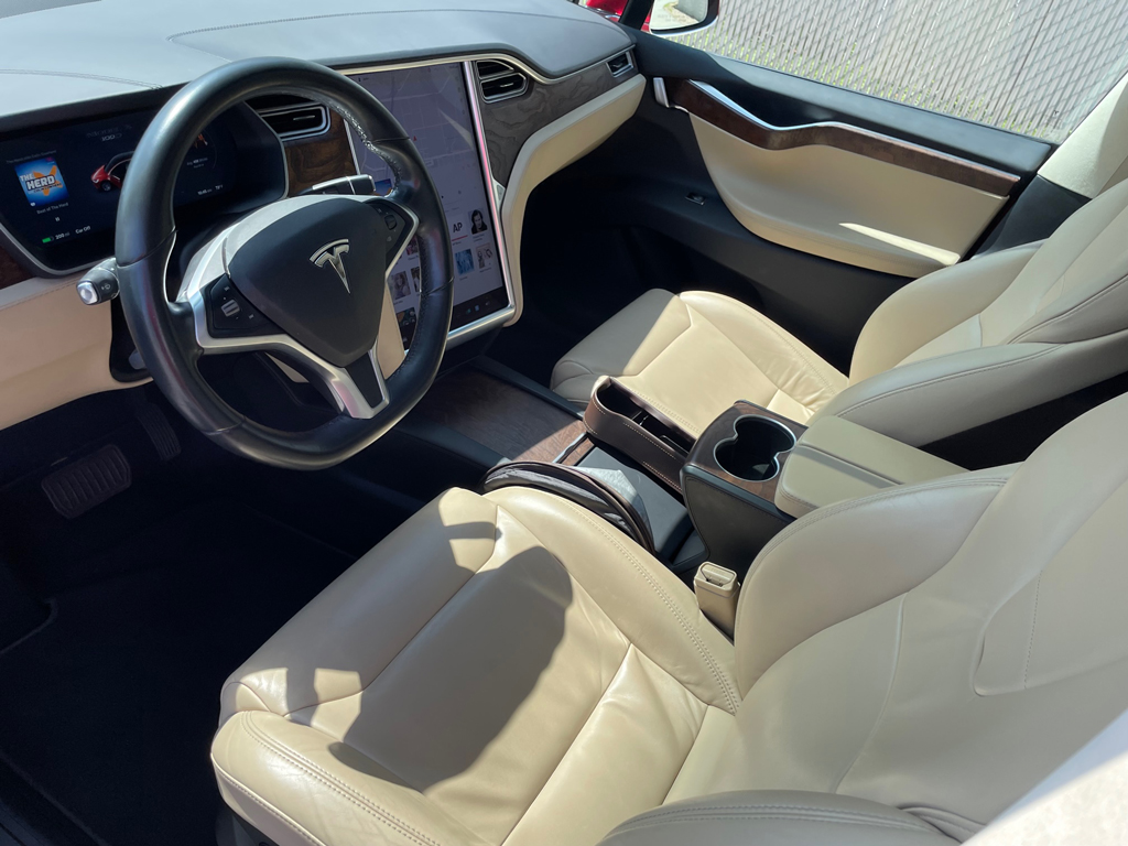 2017 Tesla Model X-SOLD
