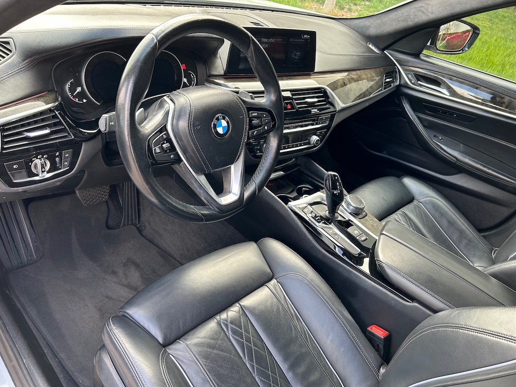 2018 BMW 530e-SOLD