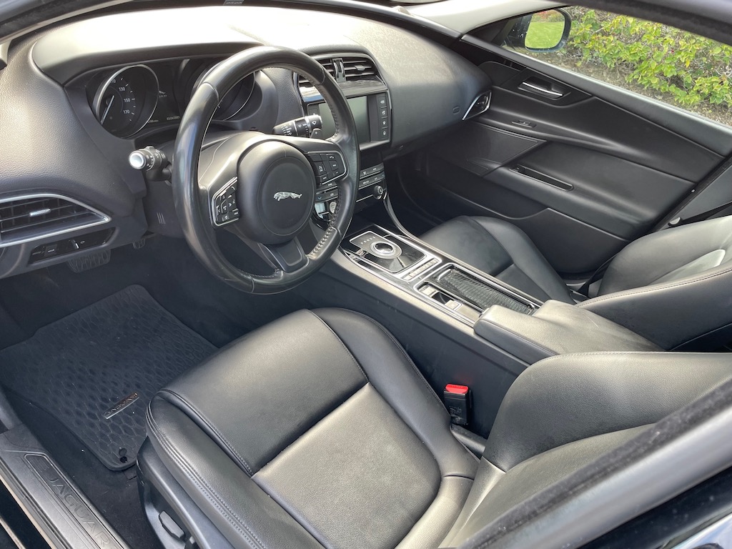 2018 Jaguar XE 25t