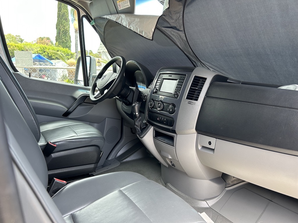 2018 Mercedes Motorhome - Click Image to Close