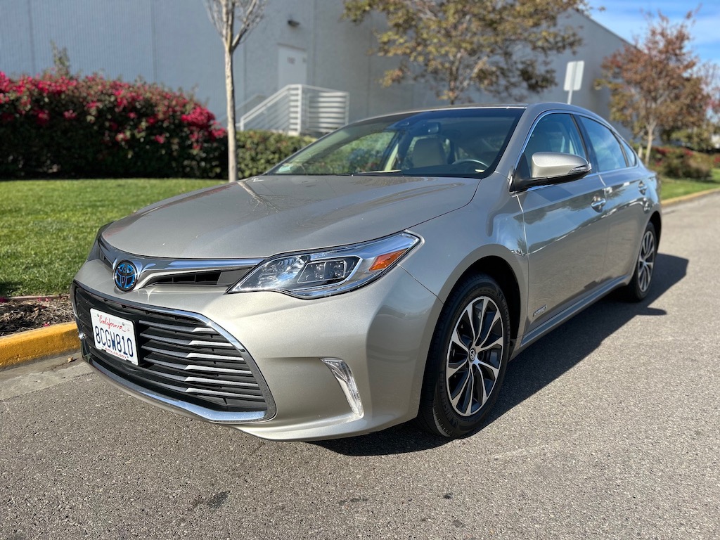 2018 Toyota Avalon-SOLD