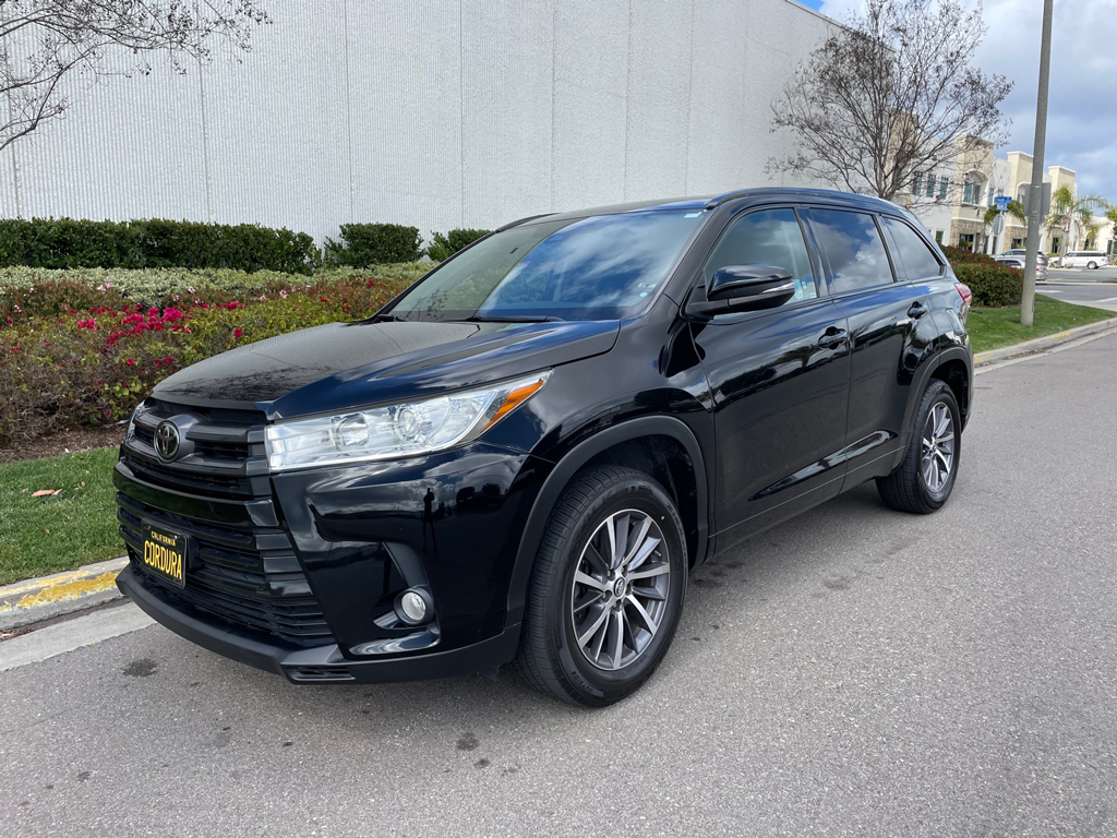2018 Toyota Highlander-SOLD