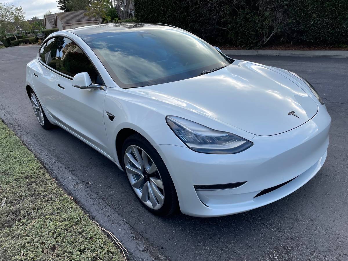 2019 Tesla Model 3-SOLD