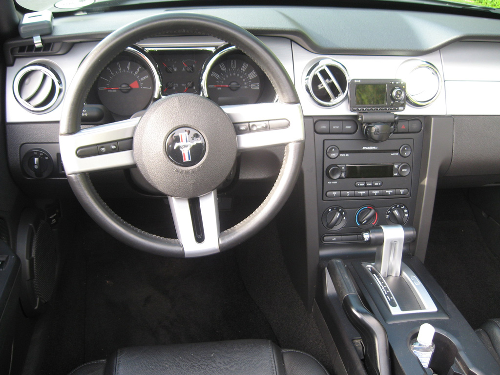 2005 Ford Mustang Convertible