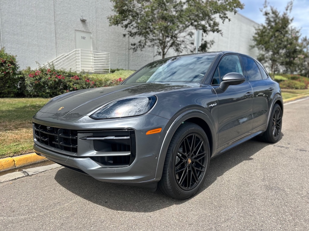 2024 Porsche Cayenne E-Hybrid