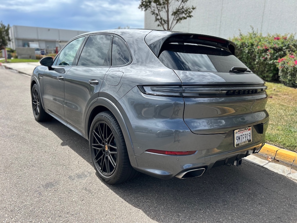 2024 Porsche Cayenne E-Hybrid - Click Image to Close